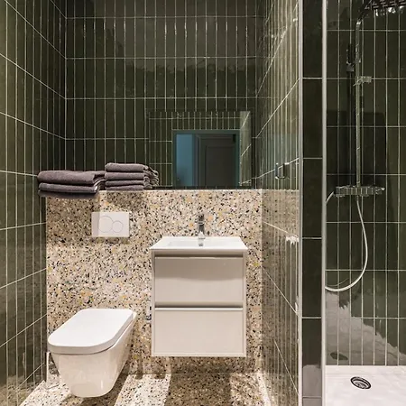 Beige Hospitalite - Bella -hypercentre - Luxe * Saint-Etienne (Loire)